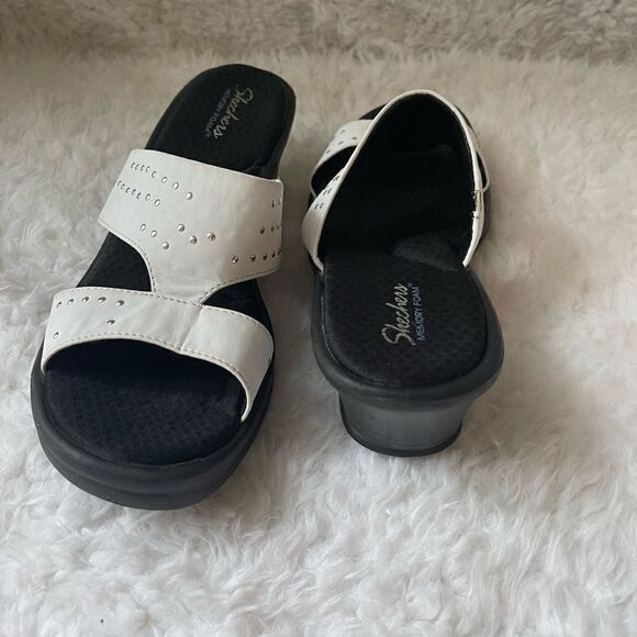 Skechers Rumbler white  wedge slip on straps sandals silver studs accent SZ11 - Picture 5 of 12